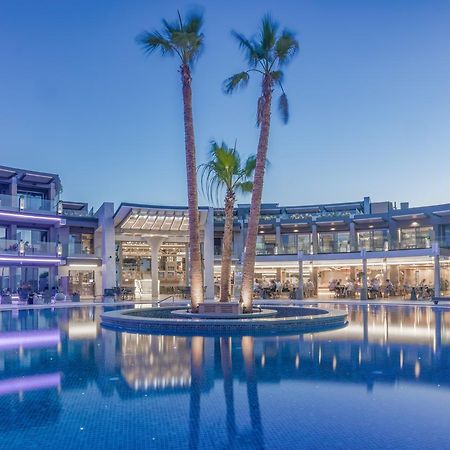 Nautilux Rethymno By Mage Hotels Extérieur photo The hotel at night