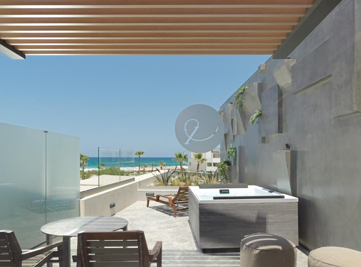 Nautilux Rethymno By Mage Hotels Extérieur photo A rooftop terrace at a hotel in Greece
